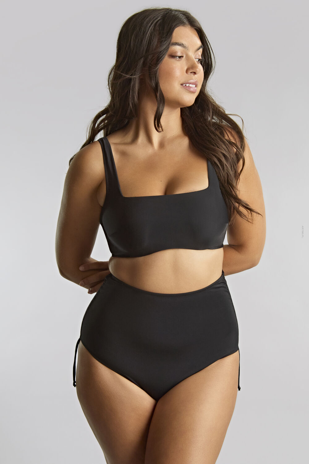 Panache Swim Signature biustonosz kąpielowy Gina Square Neck Bikini Top czarny