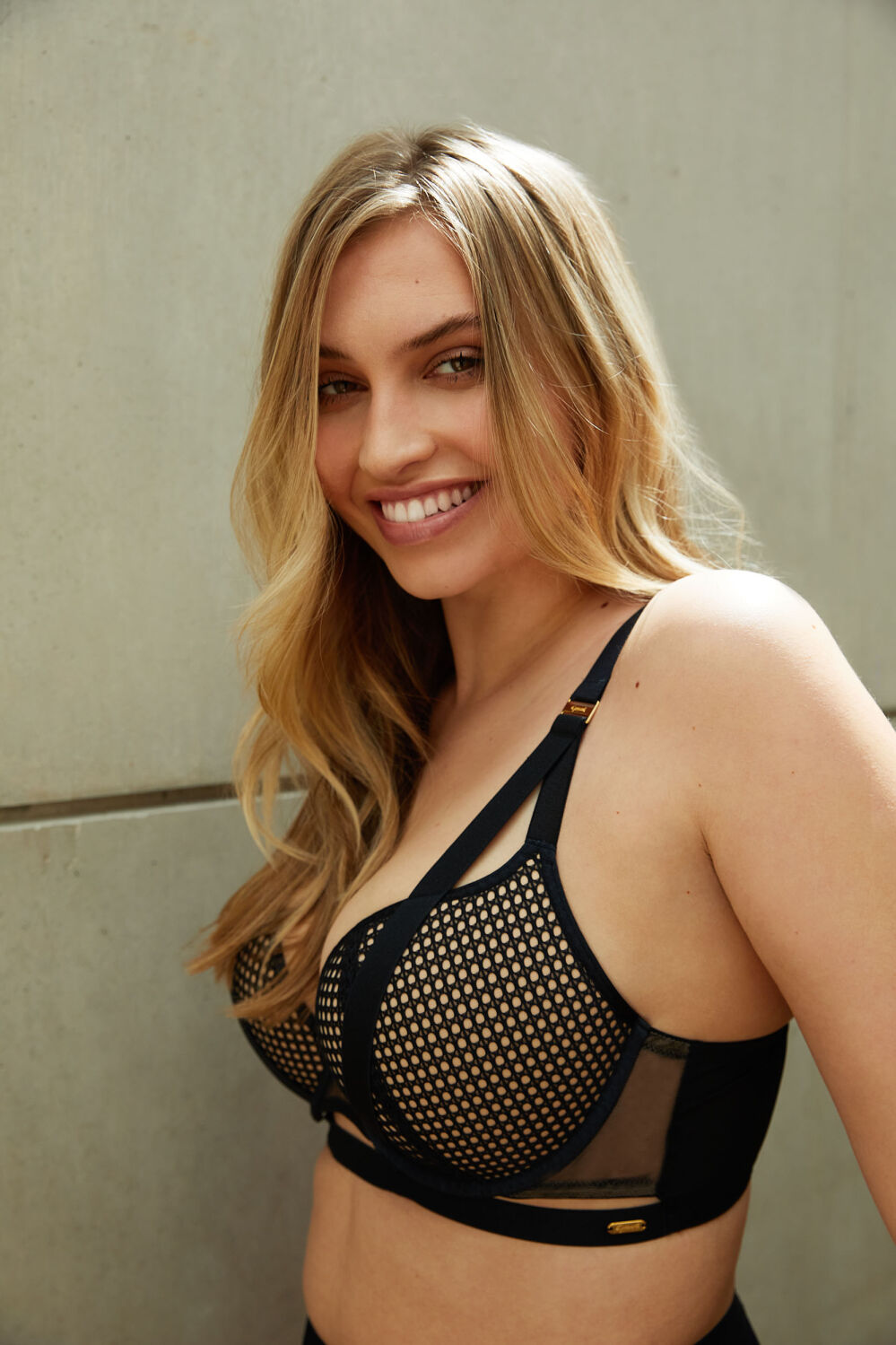 Gossard usztywniany biustonosz Pulse Mesh Longline Paddet Plunge Bra black