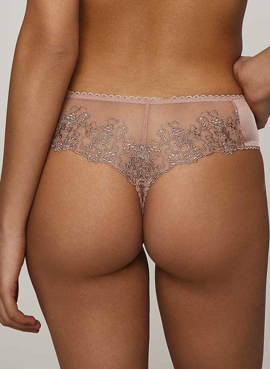 Dalia Emilia mocca stringi
